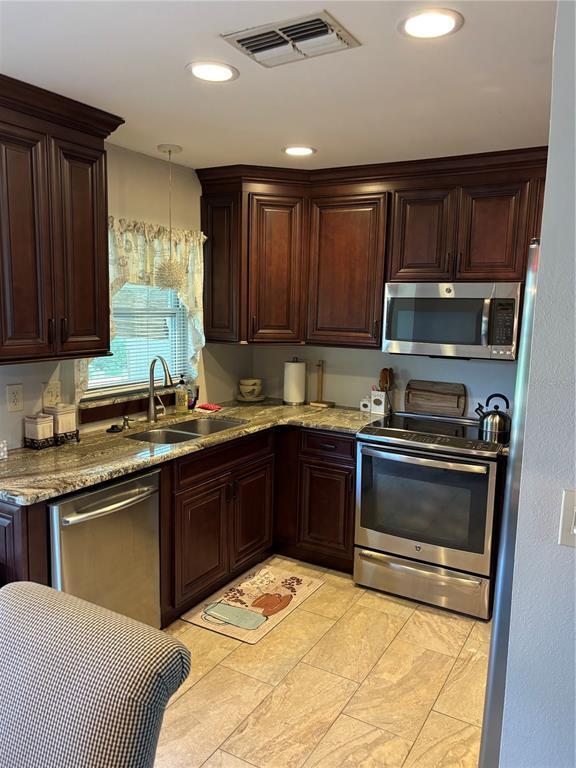 Building Photo - 739 Locklear Ave