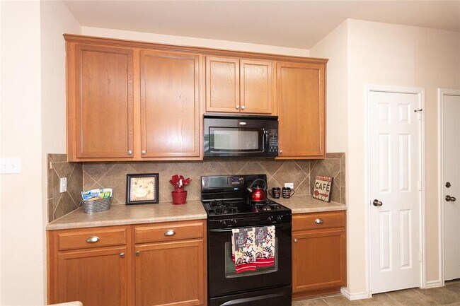 Building Photo - 10509 Wylie Dr