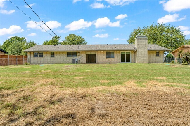 Building Photo - 152 Alta Vista St