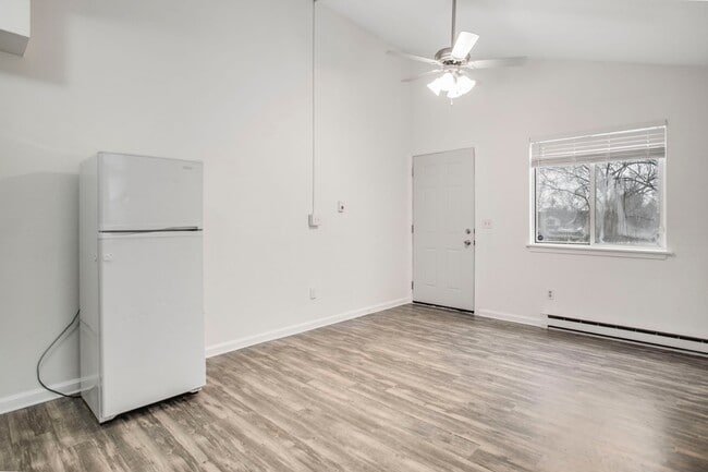 Building Photo - 1313 S 31st St