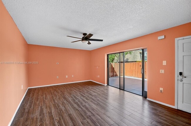 Building Photo - 2913 SW 22nd Cir