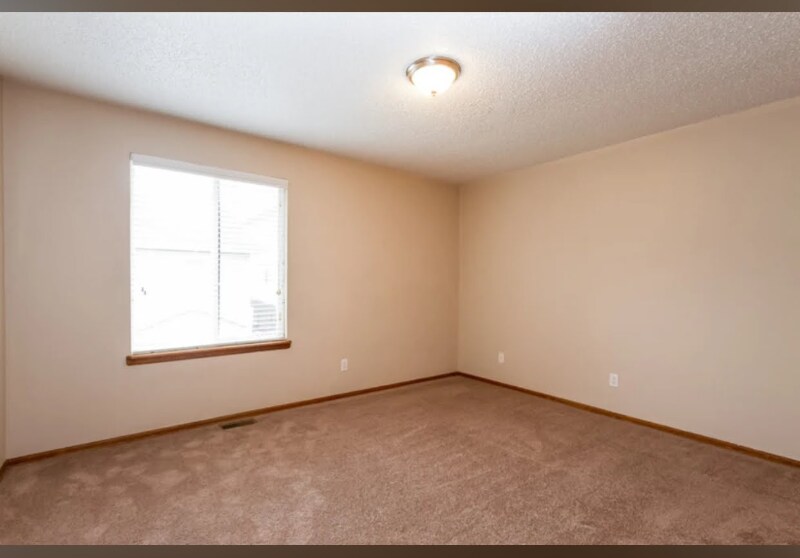 Building Photo - 10050 Shoshone Way