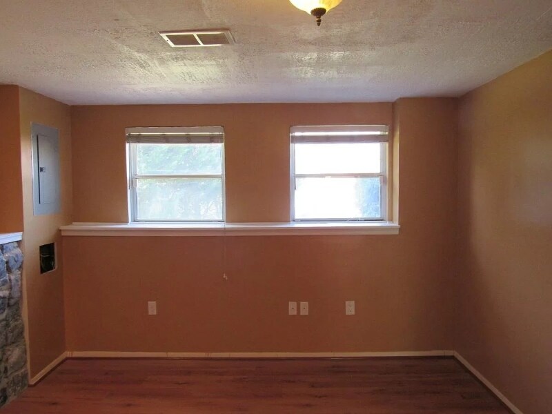 Building Photo - 7734 Chatfield Ln