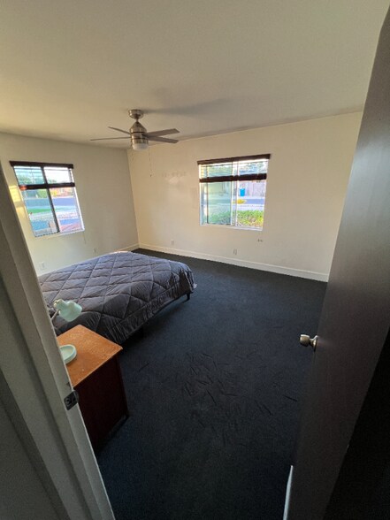 Building Photo - 4213 N Westview Dr