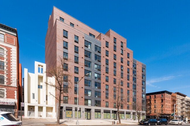 Building Photo - The Robeson