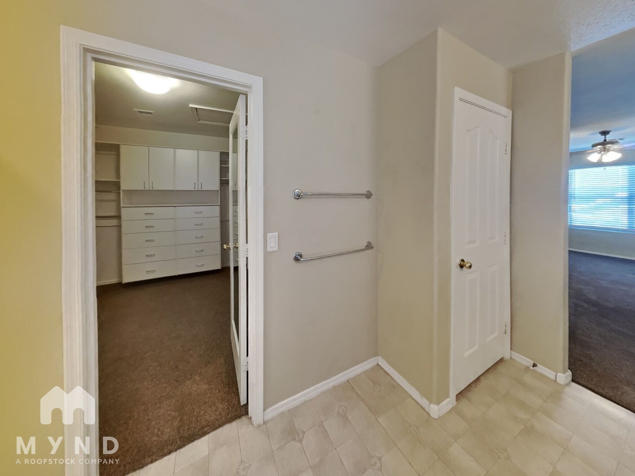 Building Photo - 672 W Barrus St