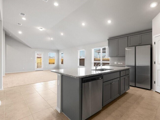 Building Photo - 308 Rimrock Ct