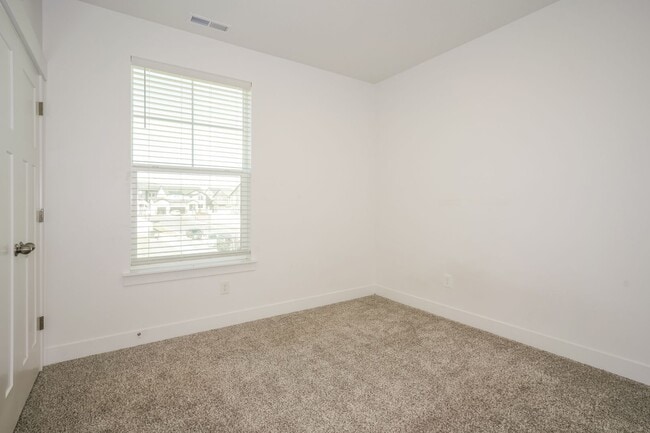 Building Photo - 4068 King Peak Wy