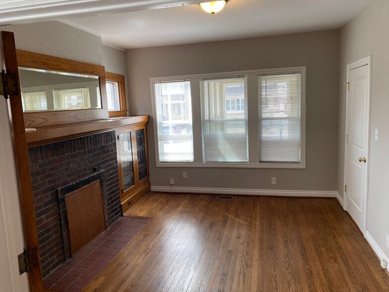 Building Photo - 1118 Maryland St