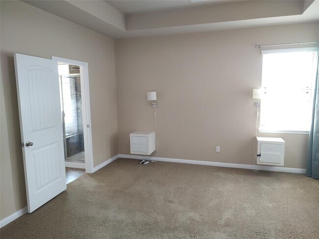 Building Photo - 173 Lone Tree Hollow