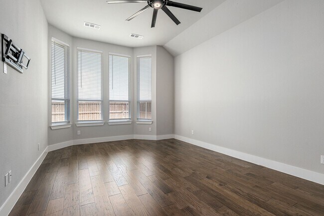 Building Photo - 2917 Saltwood Ct