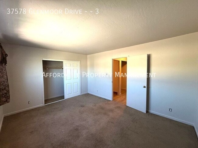 Building Photo - 37578 Glenmoor Dr