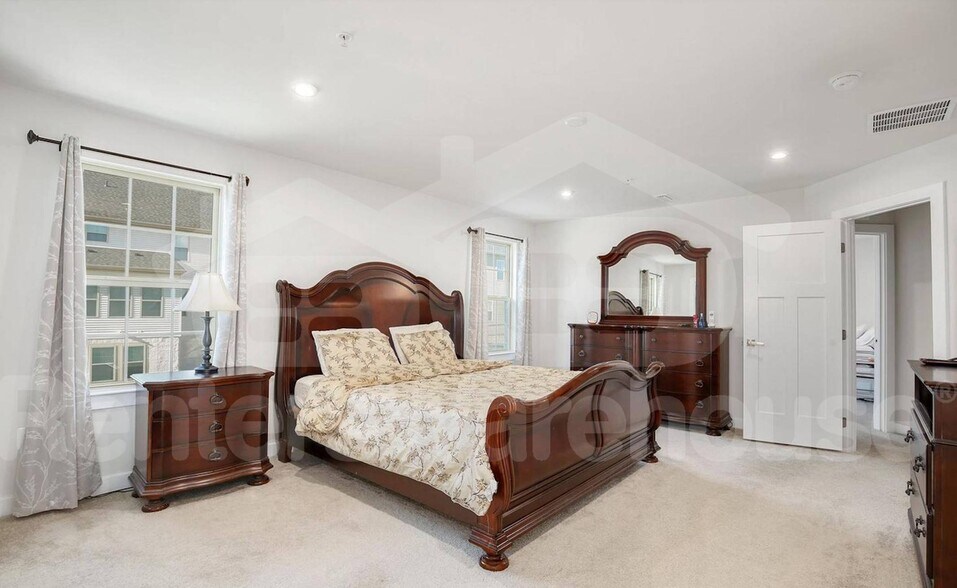 Building Photo - 2471 Vineyard Spgs Wy