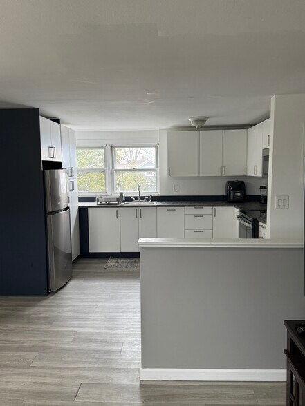 Kitchen - 15 Macon St