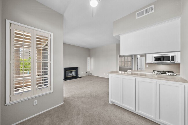 Building Photo - 521 Arbor Dr
