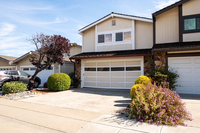 Building Photo - 1034 Shoal Dr