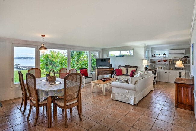 Building Photo - 1630 17th St NW