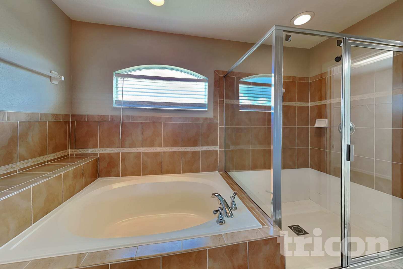 Building Photo - 3256 Enclave Blvd