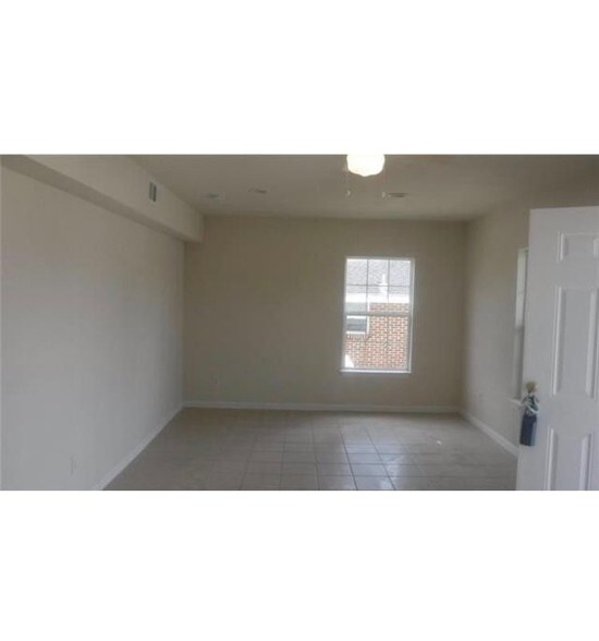 Building Photo - 4700 Bonita Dr