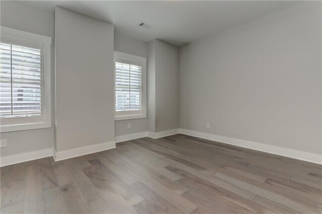 Building Photo - 1007 Fendley St