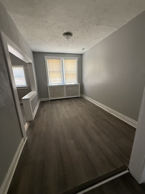 Building Photo - 5623 Ridgewood St