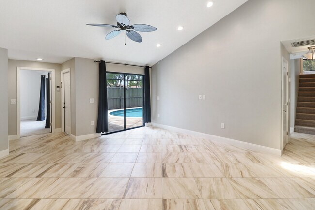 Building Photo - 9713 Boca Gardens Pkwy