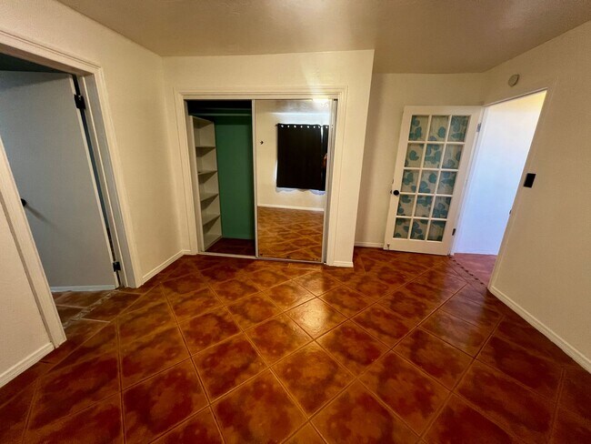 Building Photo - Charming 3-Bedroom Home for Rent in Lander...