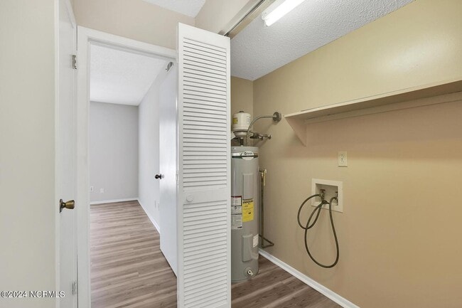 Building Photo - 113 Village Cir