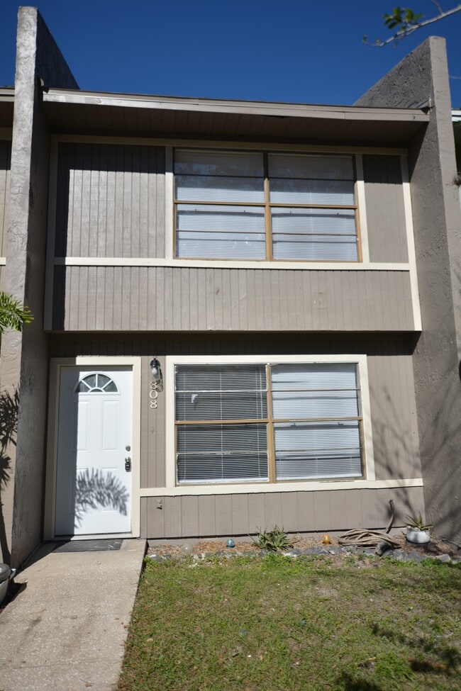 Primary Photo - 808 Plum St