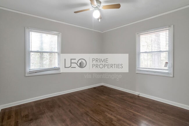 Building Photo - 751 Yale Pl SW