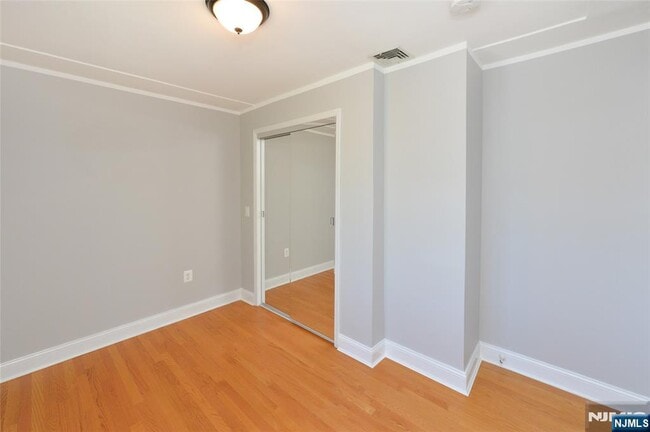 Building Photo - 142 Grand 2