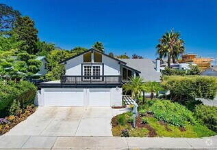 Building Photo - NO MIN CREDIT SCORE REQUIRED, BK OKAY, PAS...