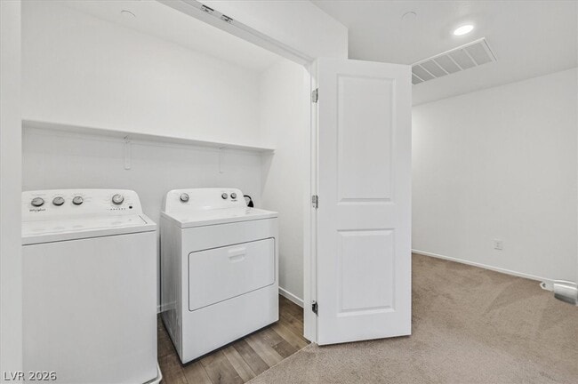 Building Photo - 7484 Mountain Ledge St