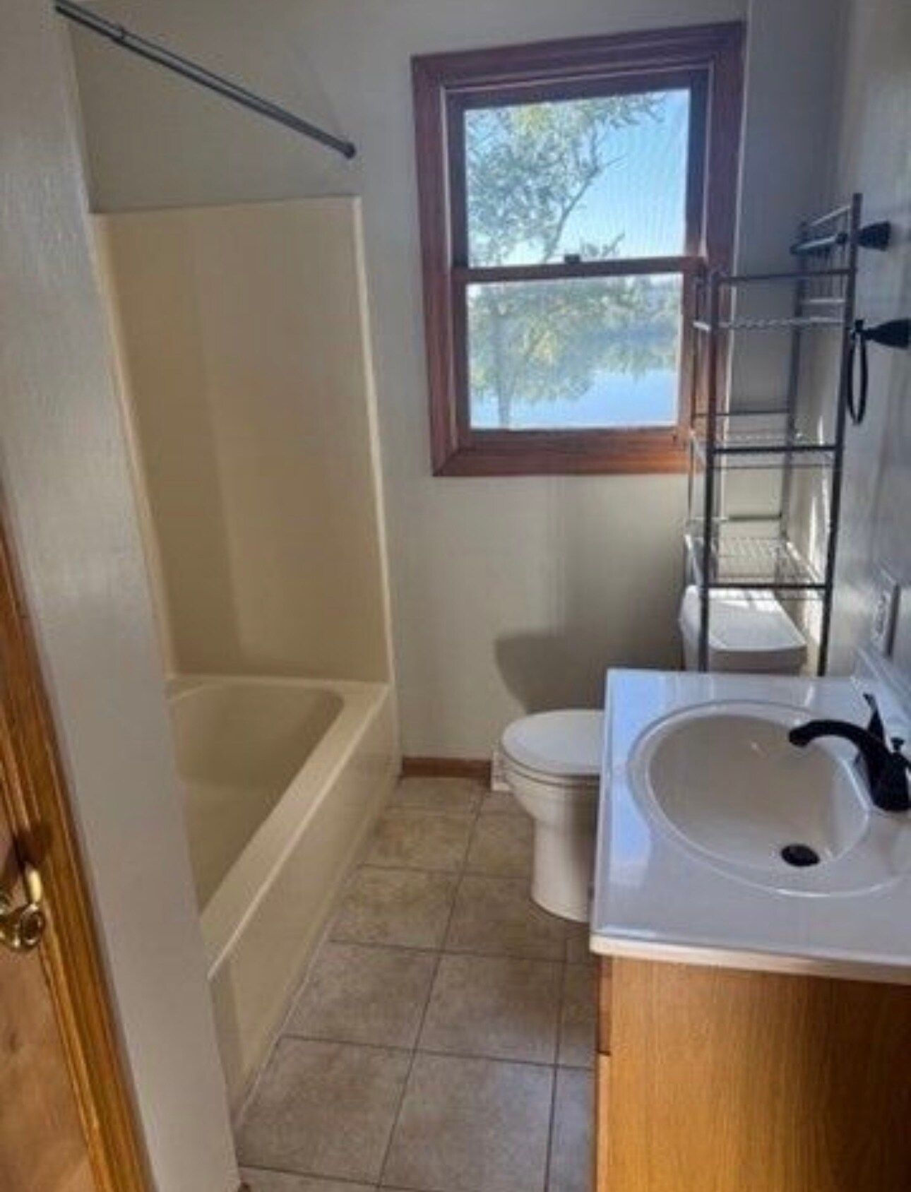 Building Photo - 61 Glenmore St