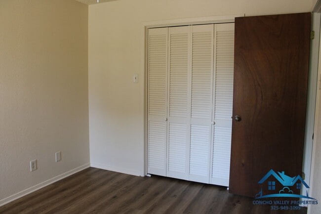 Building Photo - For Rent - 3 Bed/ 2 Bath in Capitol Heights
