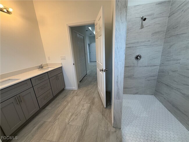 Building Photo - 1853 Norma Ct