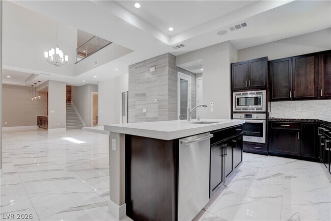 Building Photo - 86 Pristine Glen St
