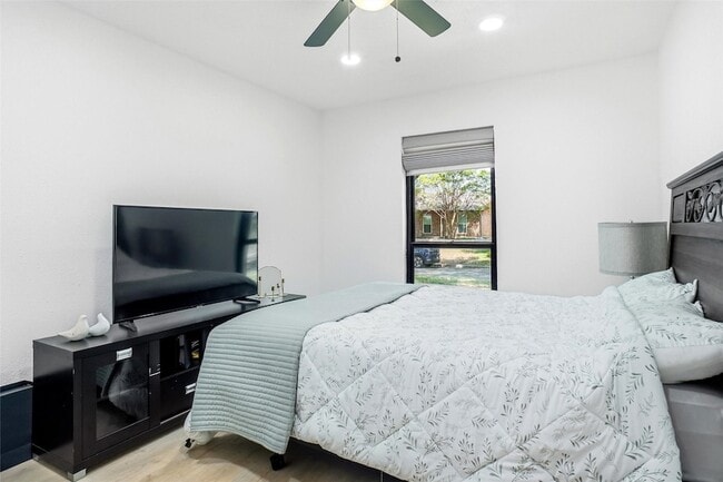 Building Photo - 1820 Castille Dr