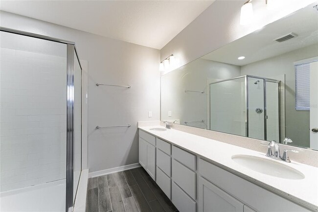 Building Photo - 12172 Plumpton Dr