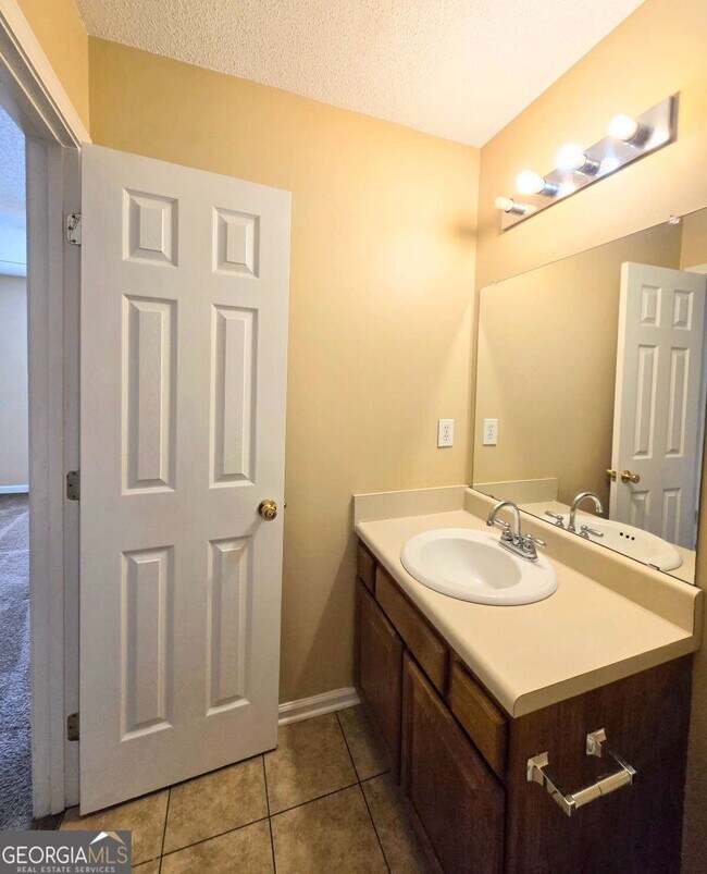 Building Photo - 119 Odyssey Dr NW