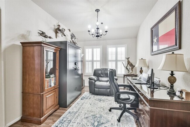 Building Photo - 11514 Dahlia Dale Dr