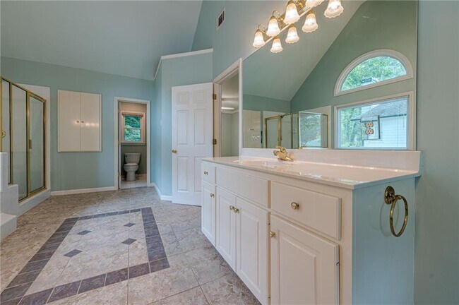 Building Photo - 461 Braidwood Walk NW
