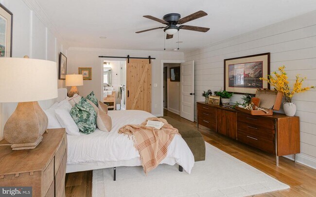 Building Photo - 13230 Falls Rd