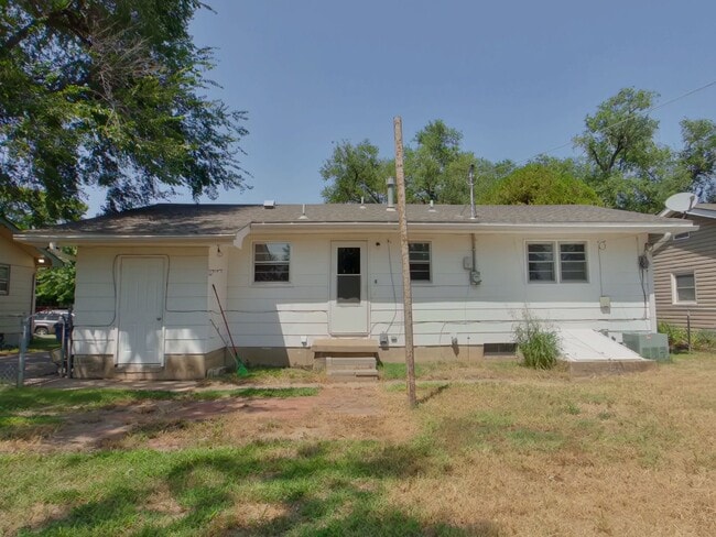 Building Photo - 2321 W Sunnybrook St