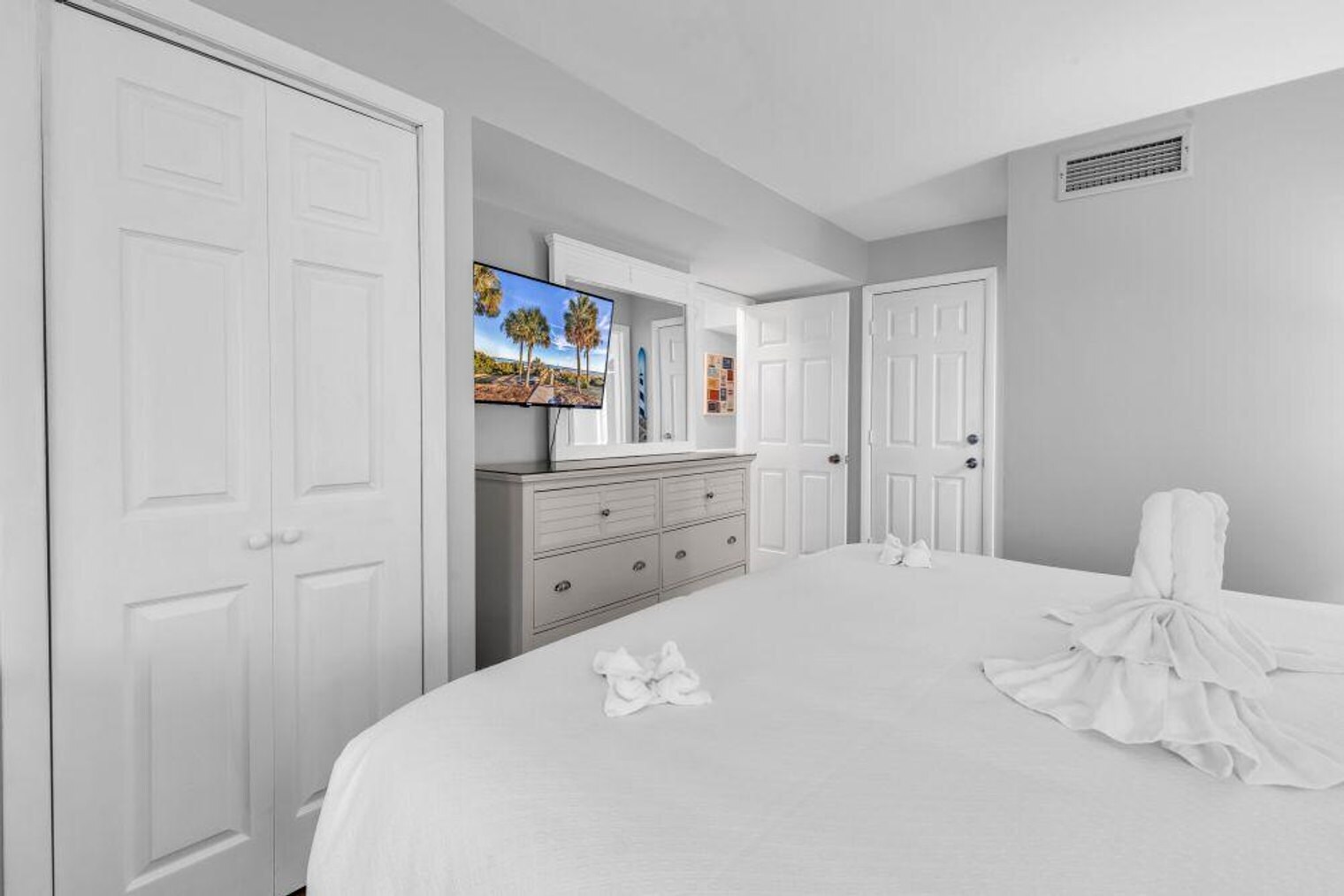 Building Photo - 2500 N Ocean Blvd