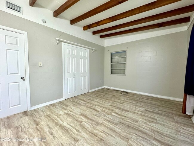 Building Photo - 1004 Green Rd