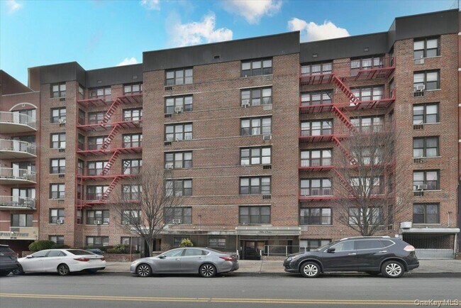 Primary Photo - 87-20-87175 175th St