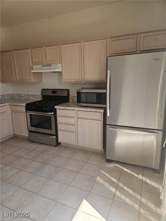 Building Photo - 9530 Friant St