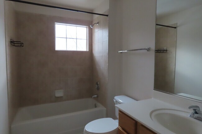 Building Photo - 21 Spyglass Cir