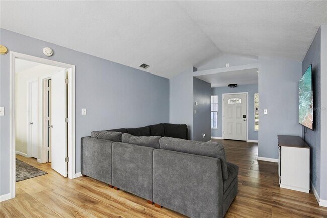 Building Photo - 3501 W Reynolds St